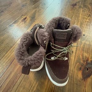 Ugg suede and fur boots size 3.
